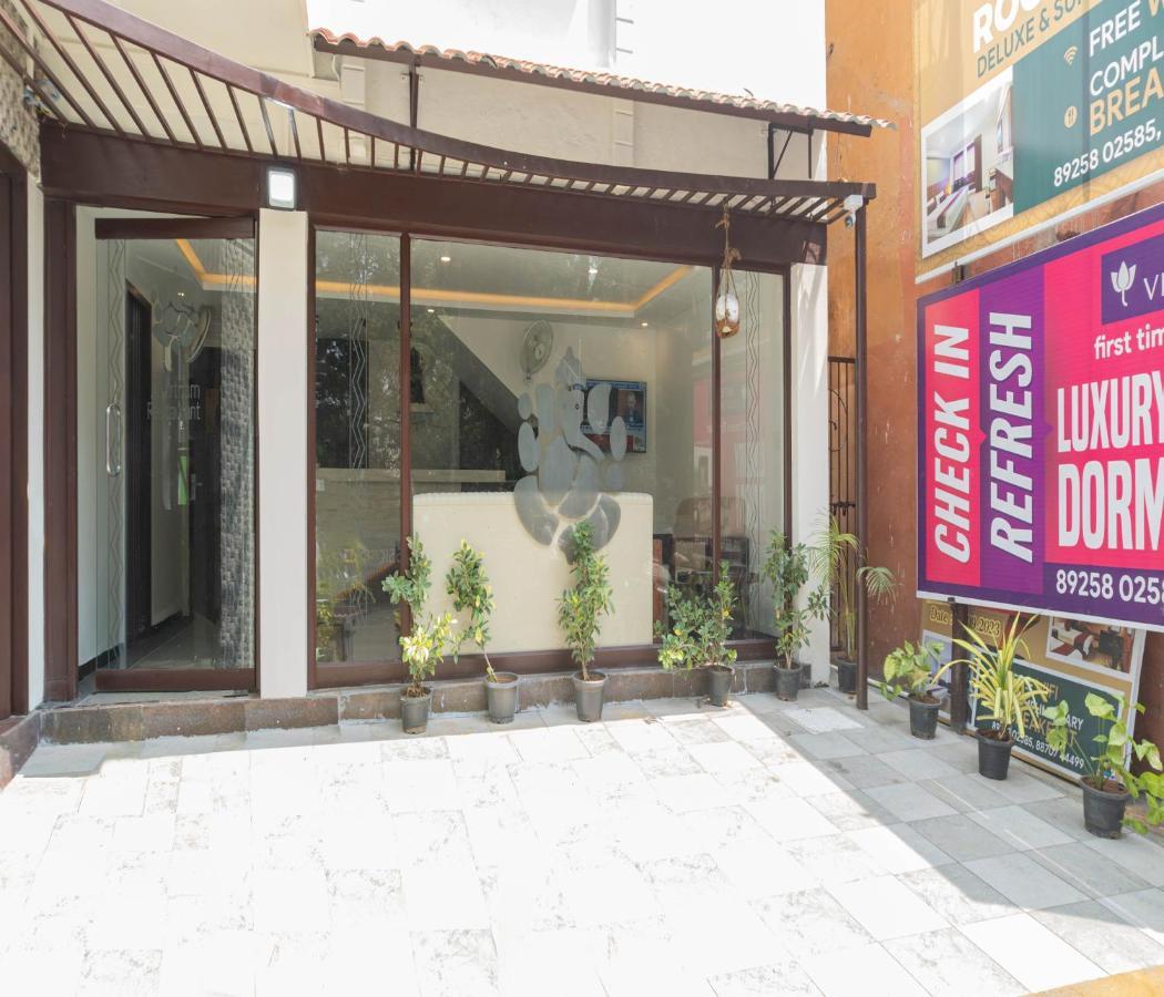 Hotel Vinayaga Tiruppur Zewnętrze zdjęcie