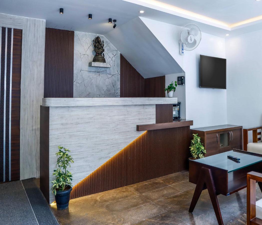 Hotel Vinayaga Tiruppur Zewnętrze zdjęcie